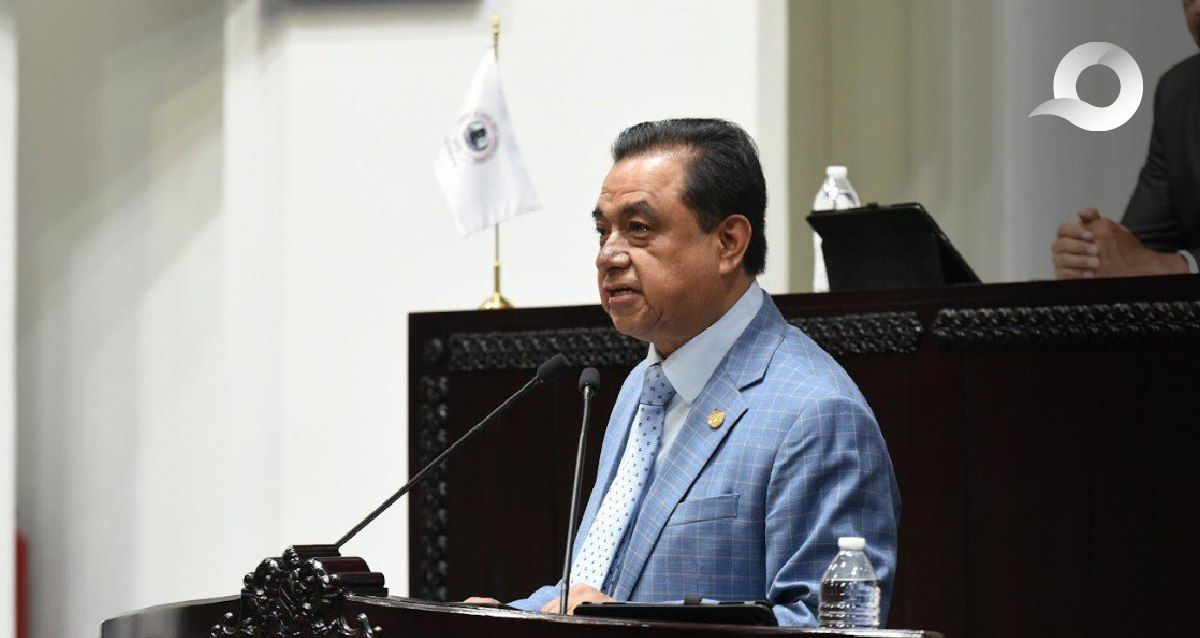 Andrés Velázquez propone el Día de la y el Trabajador del Poder Legislativo
